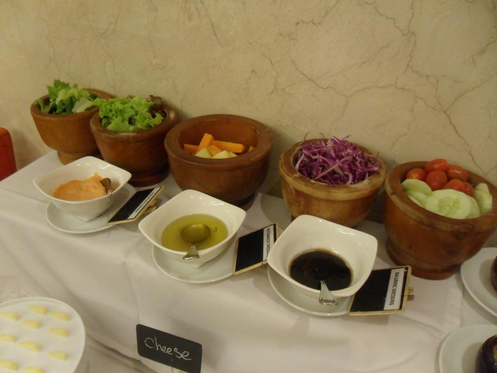 Sanouva Saigon Khách sạn 3*